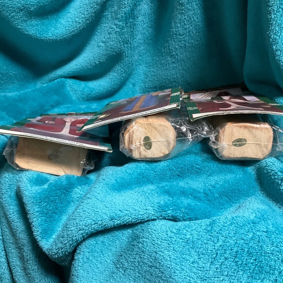 Set of 3 unpainted Wood Santa Figures NIB - Picture 11 of 11